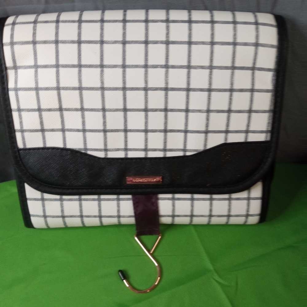 Checkered Black and White Sophia Joy Accessories Travel Bag
